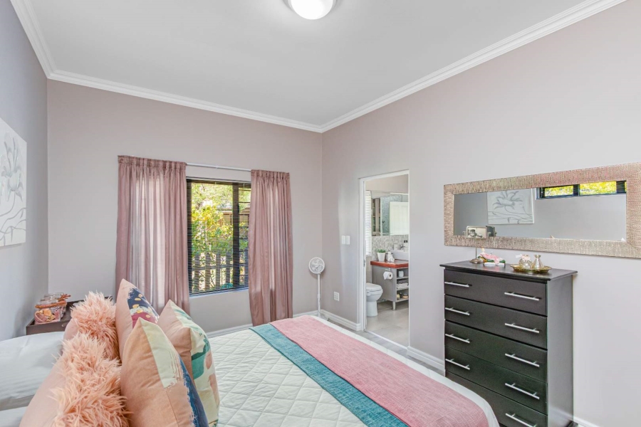 3 Bedroom Property for Sale in Brenton On Lake Western Cape